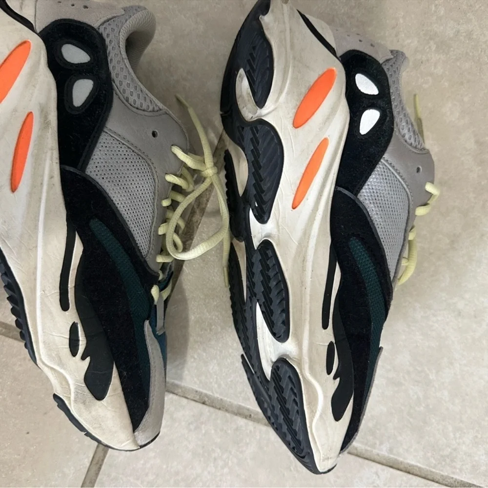 adidas Yeezy Boost 700 Waverunners